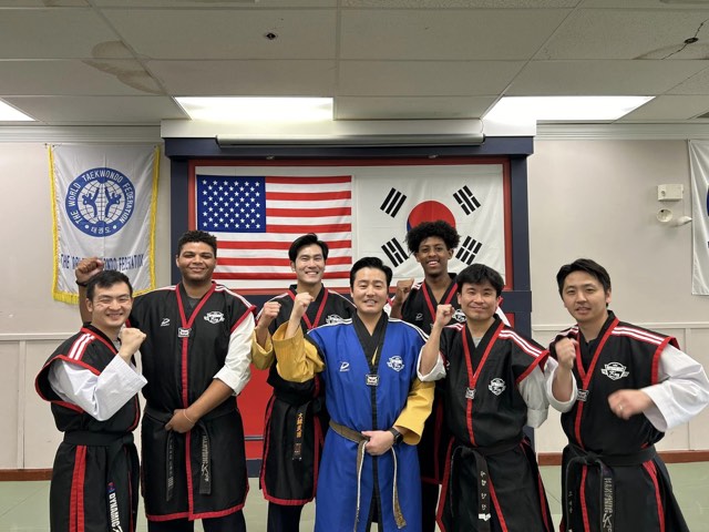Teen Taekwondo class